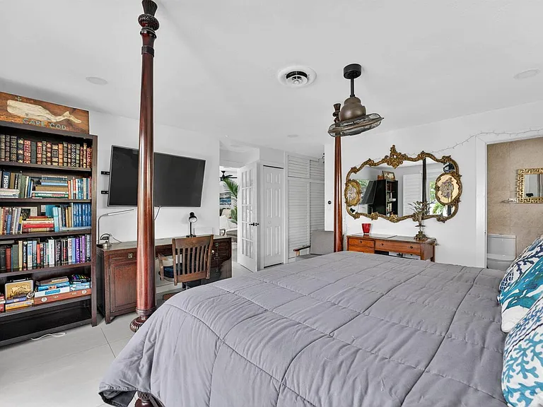 2375 SE 8th St — Photo 20