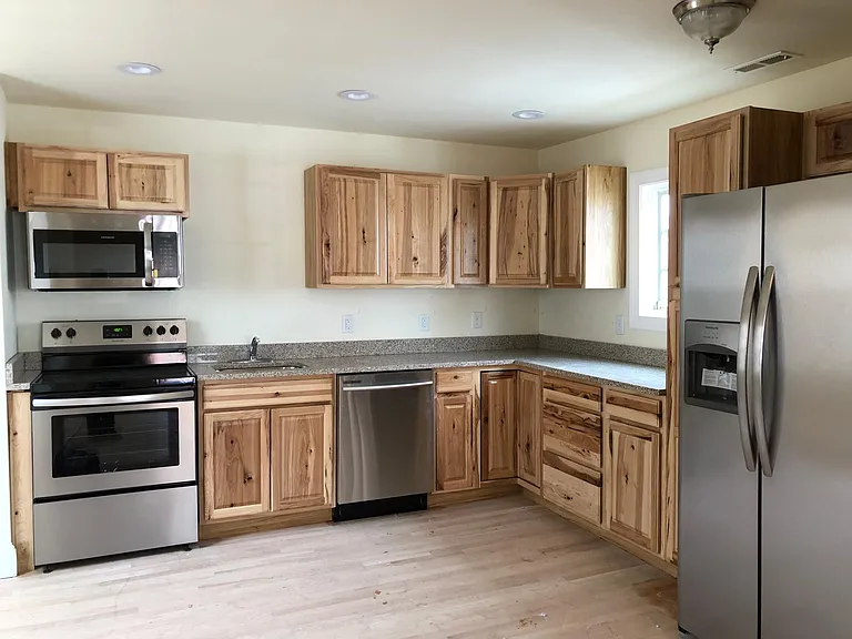 810 Lafayette Blvd #2 — Photo 4