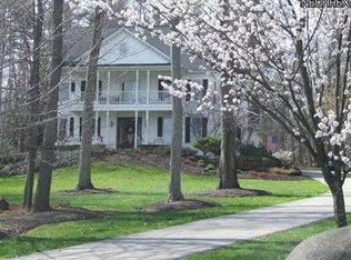 11260 Beechnut Ln, Chardon, OH 44024