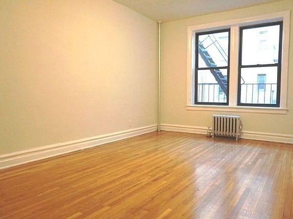 4th image of 855 Ocean Ave #33G