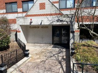 1933 Commonwealth Ave APT 602, Brighton, MA 02135