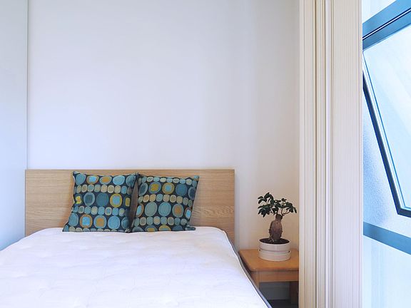 4th image of 237 Shipley St #203