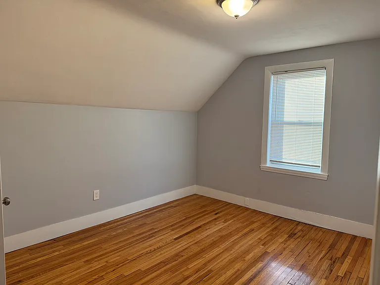249 East St — Photo 7