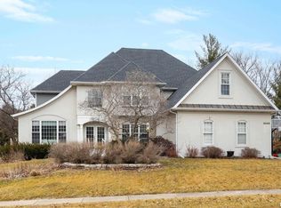 2548 Lincoln Rd, Bettendorf, IA 52722