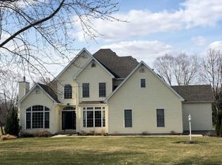 406 Holly Ridge Ct, Saint Joseph, IL 61873