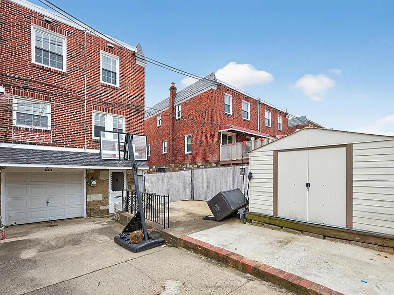 7436 Belden St — Photo 15