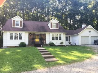 2737 Maple Ave, Fayetteville, WV 25840