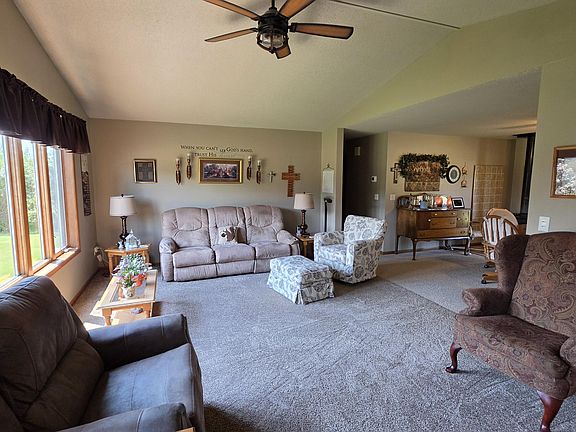 3rd image of 12867 E Pleasant Valley Dr