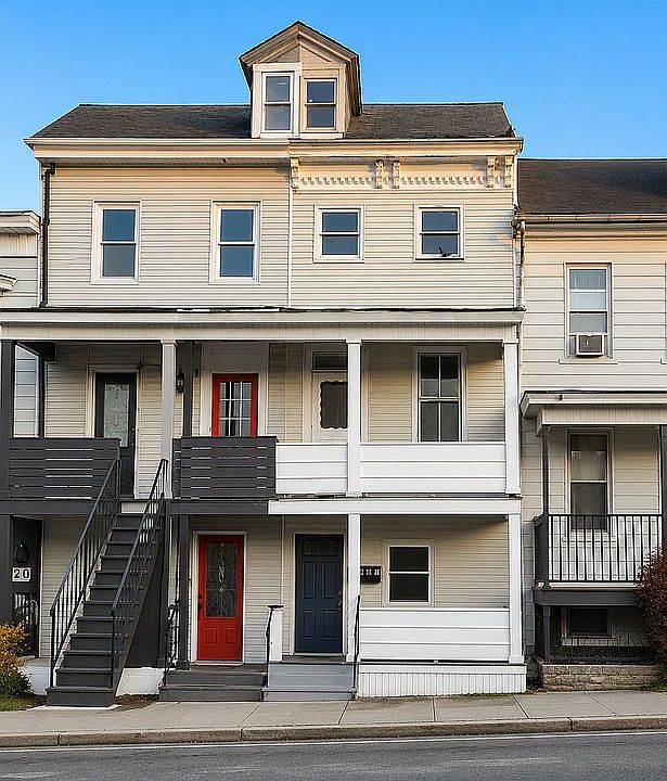1st image of 1422 Walnut St