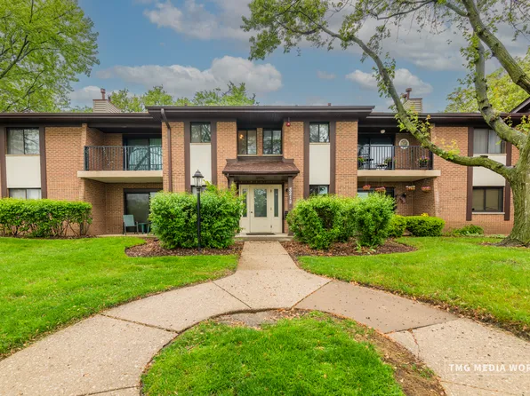 8212 Anchor Dr APT 501, Woodridge, IL 60517