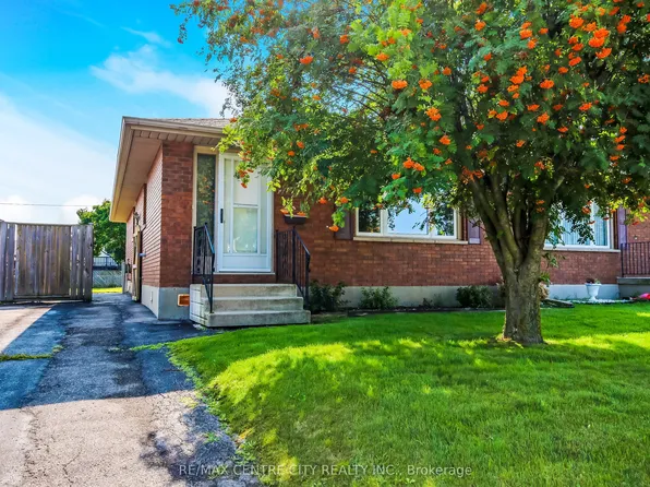153 Highview Dr, Saint Thomas, ON N5R 5N3