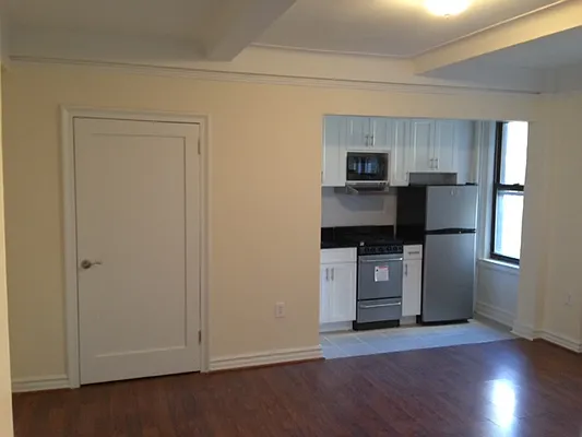 Rented by Mall Properties, Inc. | media 28