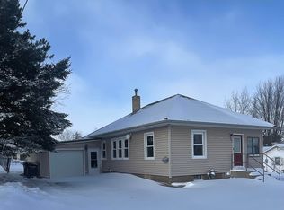 505 2nd St SW, Waukon, IA 52172