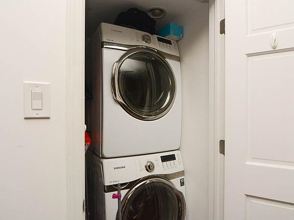 2nd image of 1745 W Le Moyne St #2