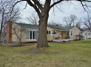 3105 46th St, Moline, IL 61265