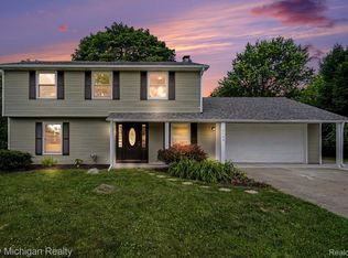 1105 Woodnoll Dr, Flint, MI 48507