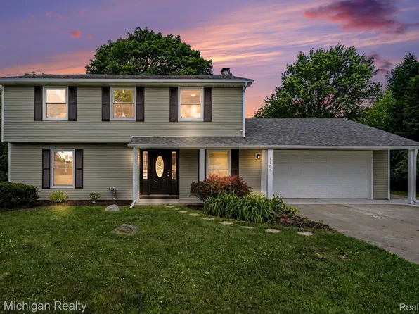 1105 Woodnoll Dr, Flint, MI 48507