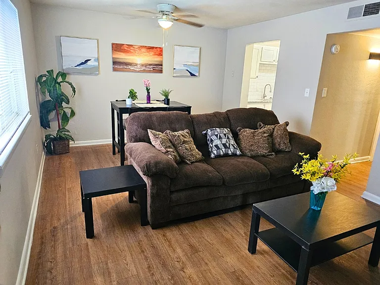 12847 Jefferson Ave #1 — Photo 5