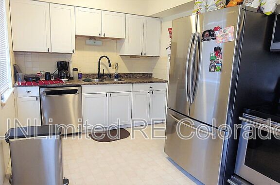 4th image of 1140 S Arbutus St Unit 1144