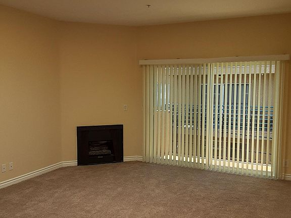 3rd image of 3745 Bagley Ave APT 205