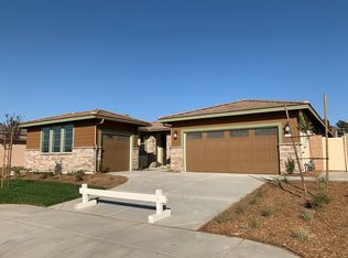 10823 Heirloom Way, Redlands, CA 92373