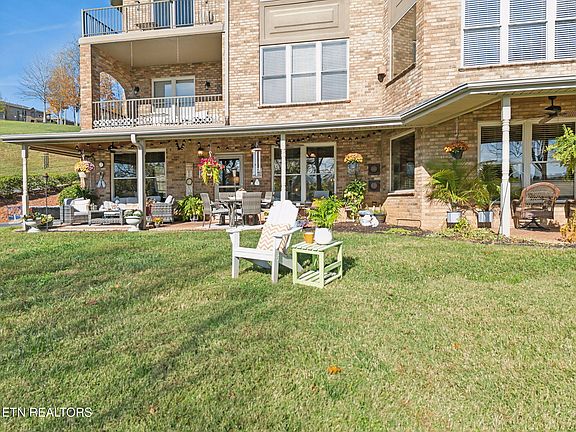 5th image of 3812 Lake Pointe Dr