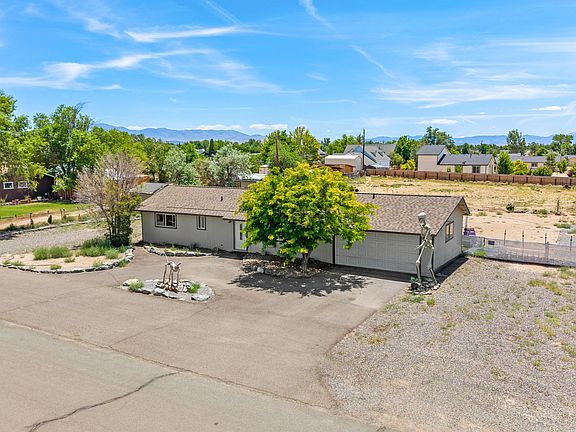 4th image of 1267 Esther Way