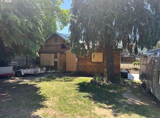 411 E Humboldt St, Bingen, WA