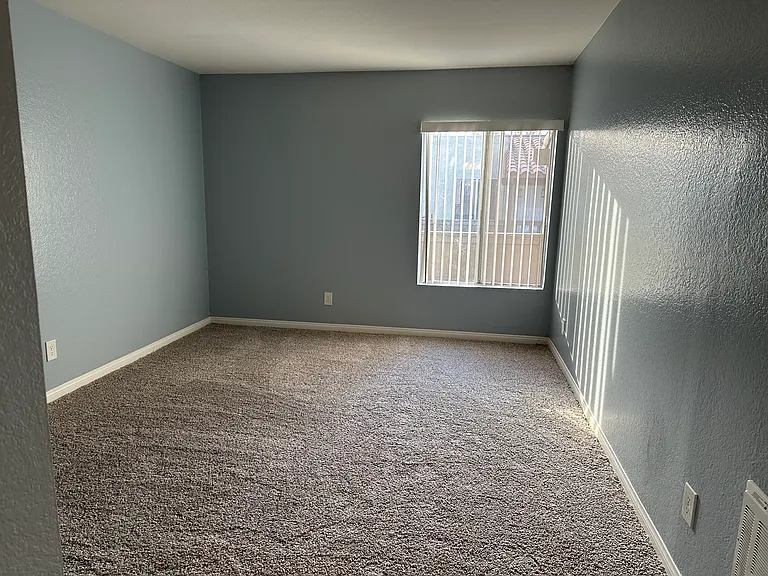 1345 Cabrillo Park Dr #P4 — Photo 5