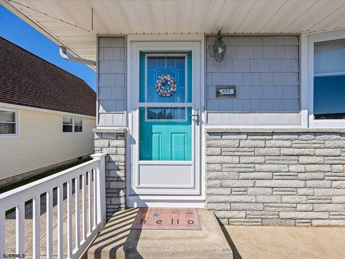 3 bed, 2.5 bath, 1796 sqft, $1,800 — Photo 4