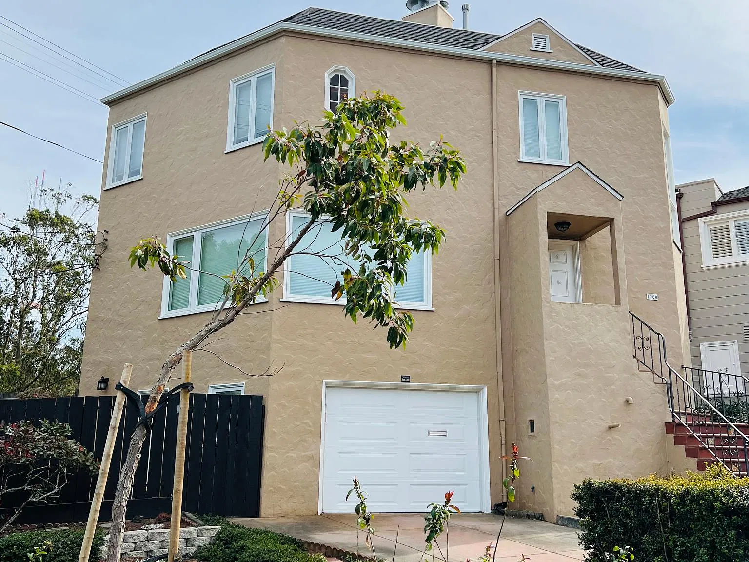 2 bed, 1.5 bath, 1452 sqft, $6,250 — Photo 1