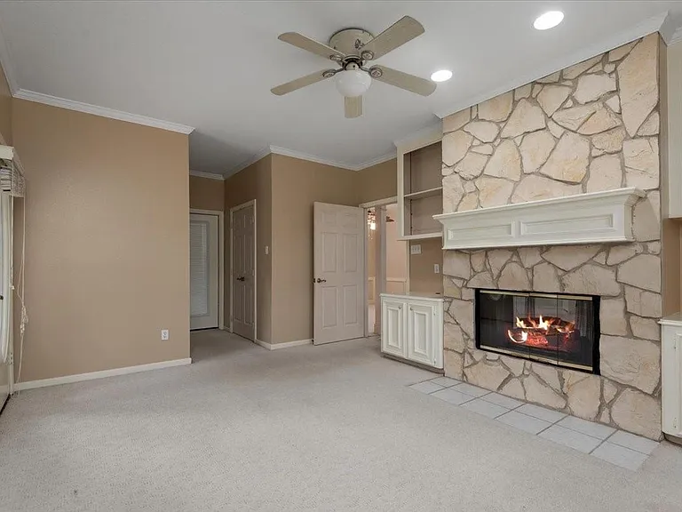 14151 Buckingham Ln — Photo 19