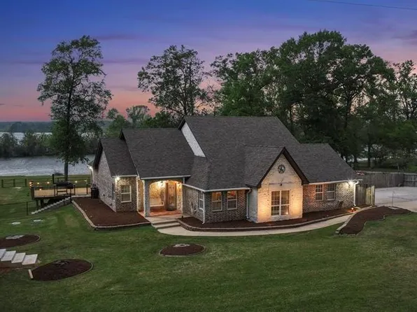 123 Private Road 575, Gary, TX 75643