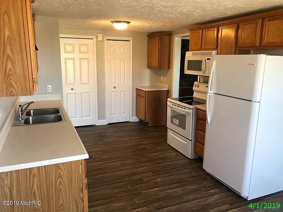 4th image of 5752 E Town Dr Unit 8