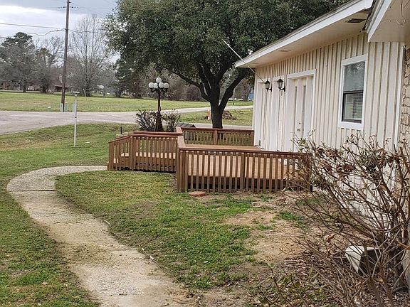 5th image of 261 N Shady Oaks Dr