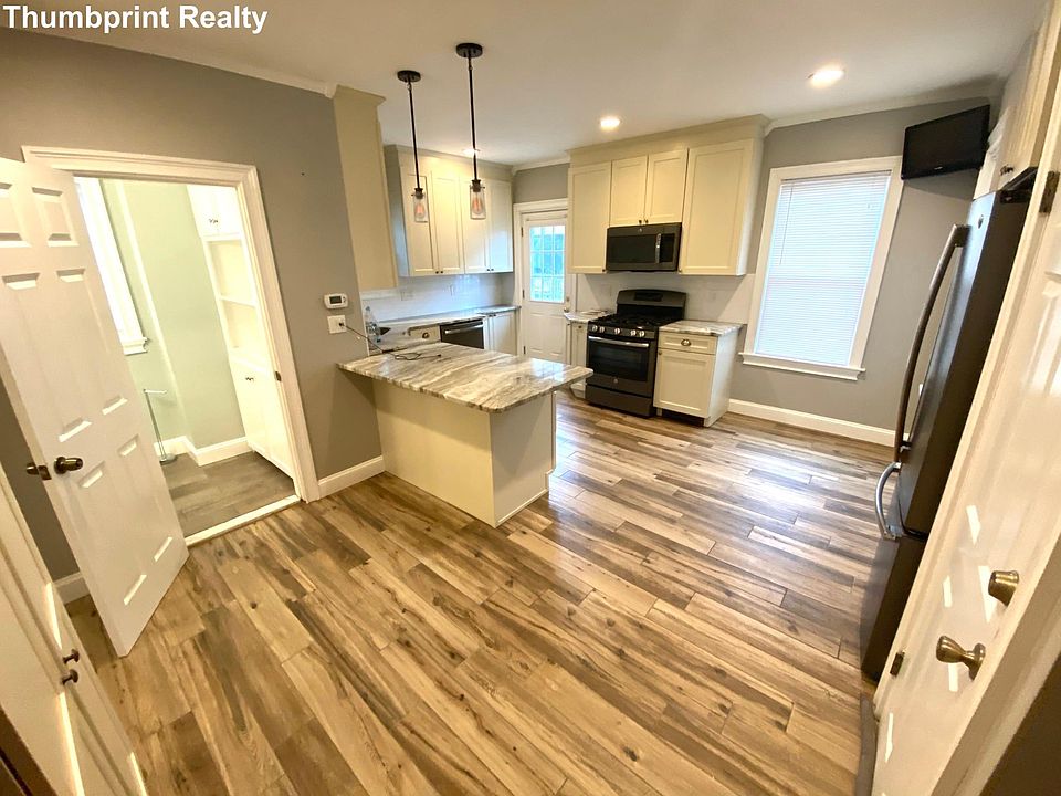 1st image of 47 Churchill St #2