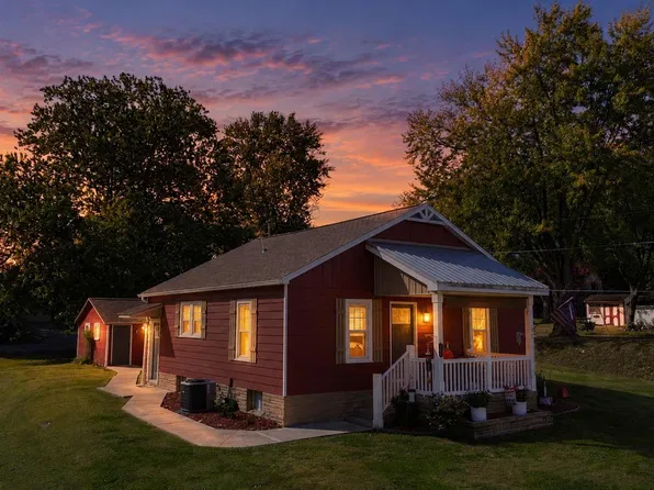 231 E Oak St, Lynnville, IN 47619