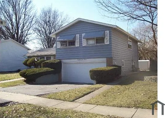 5 bed, $3,300 — Photo 2