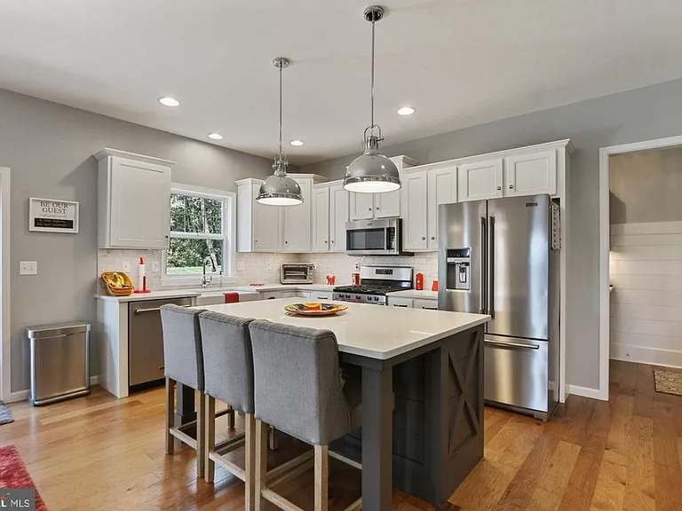 118 Stone Arch Dr — Photo 4
