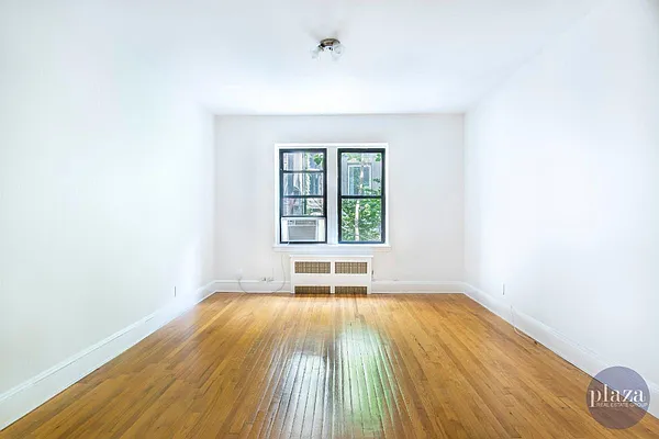 Rented by Plaza Real Estate Group | media 13