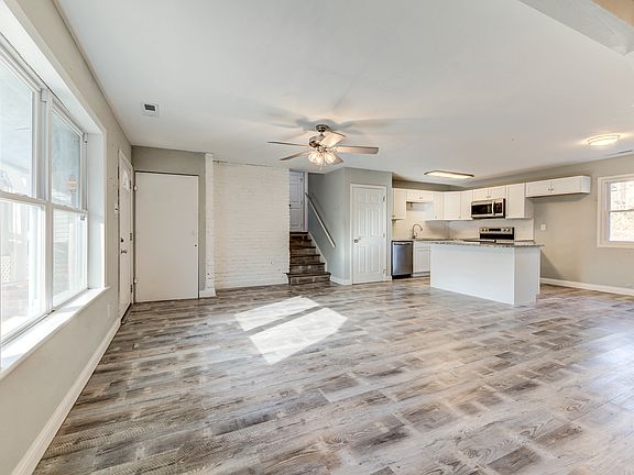 2nd image of 15 Robin Ln