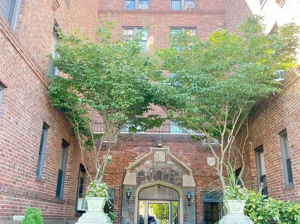 167-10 Crocheron Avenue #6G, Flushing, NY 11358