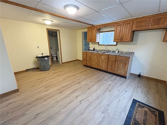 5th image of 1019 Commerce St