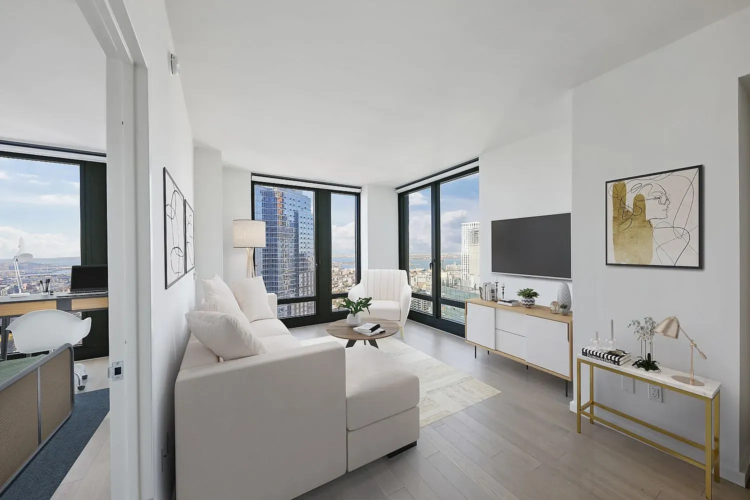 250 Ashland Place — Photo 2