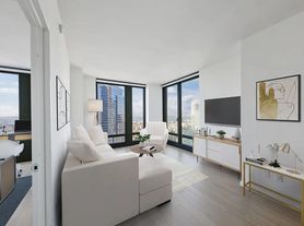 250 Ashland Pl