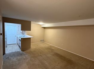 22168 Cape Cod Way #27, Farmington, MI 48336