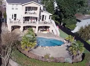 1072 SE Belle Aire Dr, Grants Pass, OR 97526