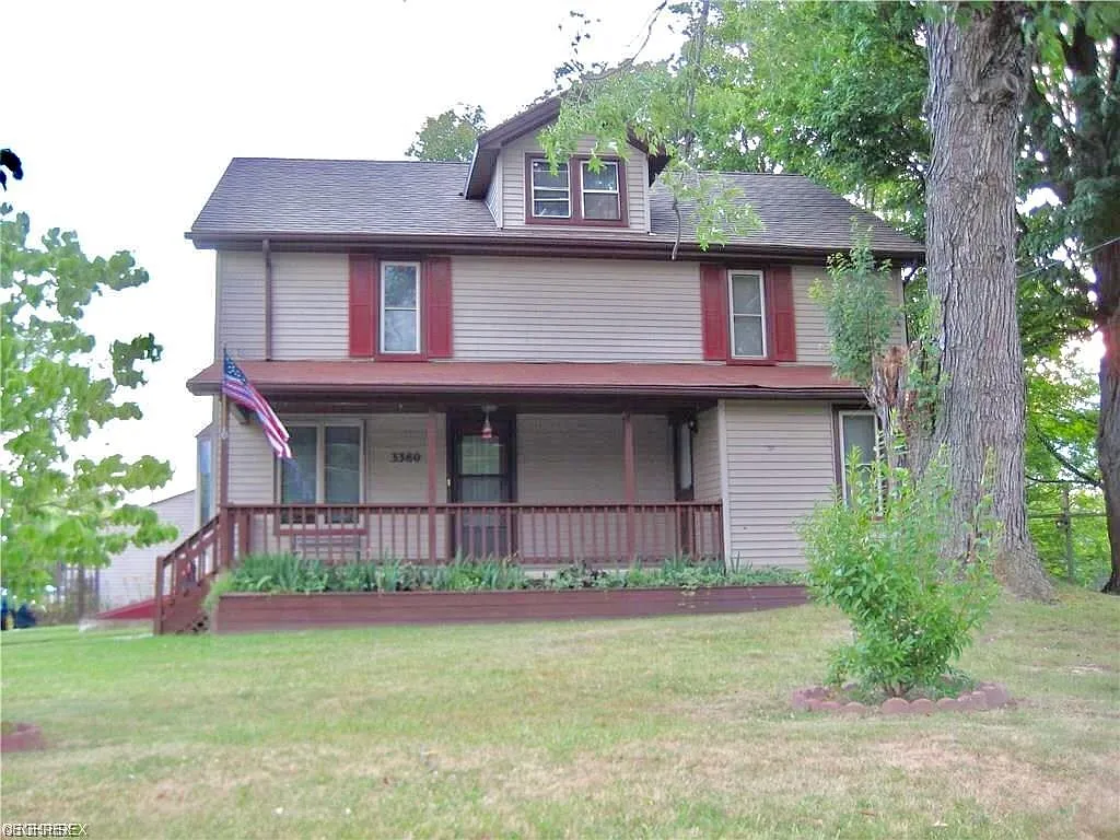3380 SE River Rd photo 1