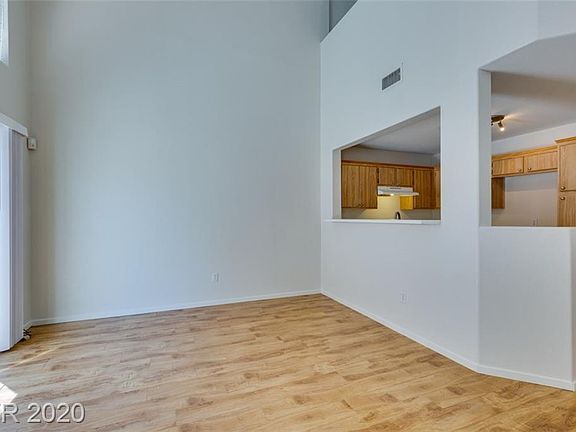 4th image of 59 Belle Soleil Ave
