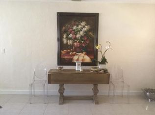 1070 92nd St APT 3, Bay Harbor Islands, FL 33154